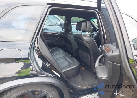 2008 BMW X5 4.8I z USA, uszkodzony, nr VIN 5UXFE83568L168025